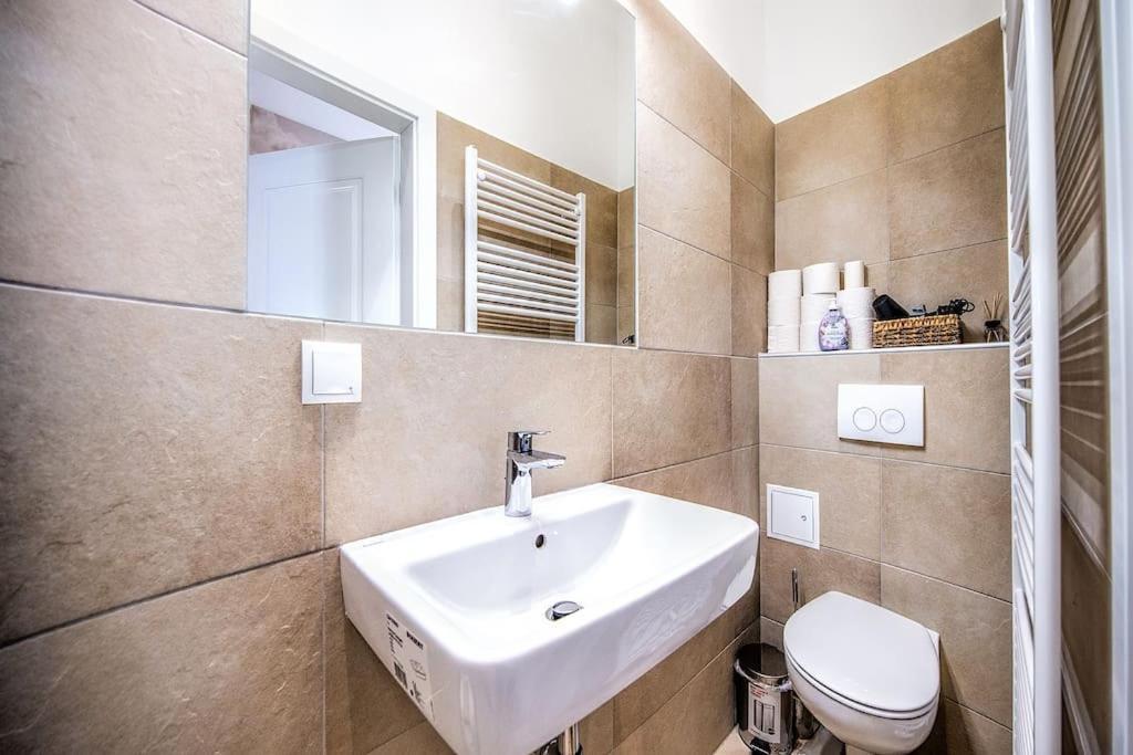 Cozy Apartment Studio เวียนนา ภายนอก รูปภาพ
